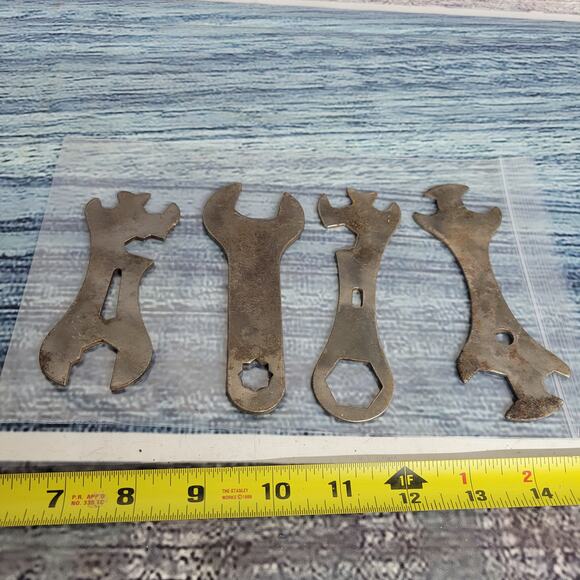 Vintage steel flat multi size wrenches 4pcs - Picture 4 of 6